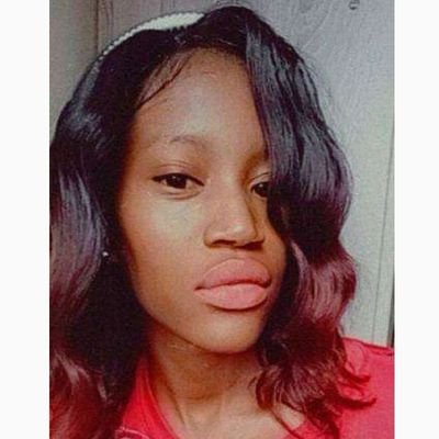 KroneikC's profile picture. call me star Girl 🖤🦋