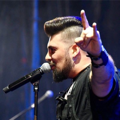 Showman: actor, cantante, imitador... Director de @Horror_Box Versión Imposible