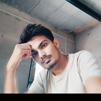 KapilSaharan25's profile picture. 💉🌡️
MGMMC JAMSHEDPUR
#ex-gcian
#medico
#MBBS