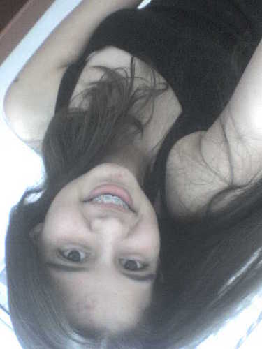 13,ariana,amigos,chocolate,música,dança,
filmes,fotos,shopping,abraço,piscina !
Follow-Me? ;D