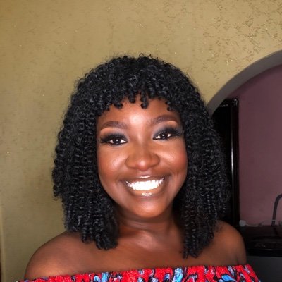Trust me, my makeup is different.
📍: Ibadan, Nigeria