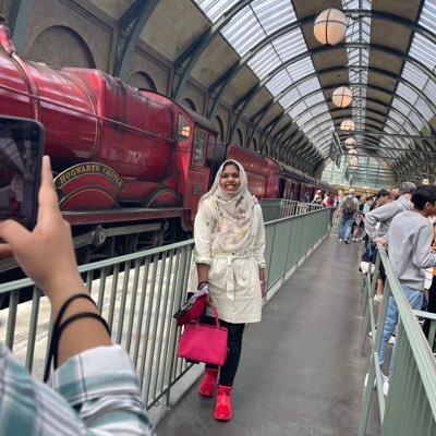 firdaus_arshia's profile picture. Overthinker!!!!!