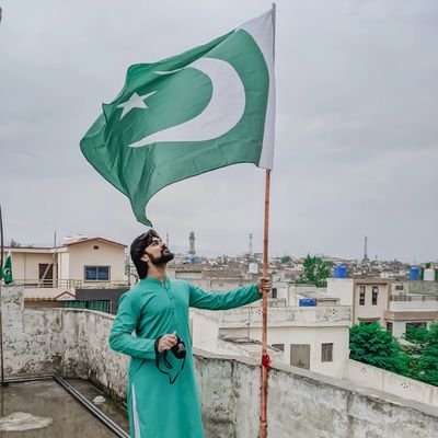 aamirsh977's profile picture. Always listen to your heart ❤️
find the difference between right and wrong.