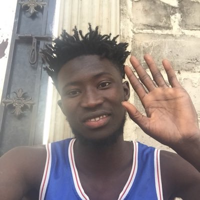 Am here to look for good friends and be honest to each other and honest too I love u all