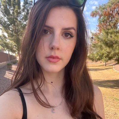 25 | sasquatch enthusiast | frenchie mom | singer & Berklee alum | talent acquisition manager | M.S. forensic psych passionate about correctional reform |
