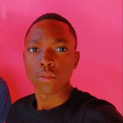 je m'appelle Mirvil Wilderson j'suis étudiant,secouriste,et je m'implique toujours en ce qui concerne le bien-être de ľautrui...