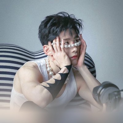 Edithmooon's profile picture. 