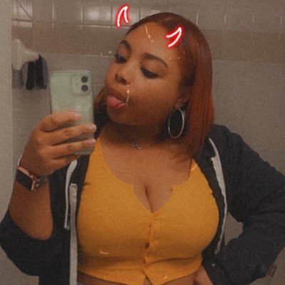 Oliviaaa02's profile picture. Daddy's little psycho 🤗