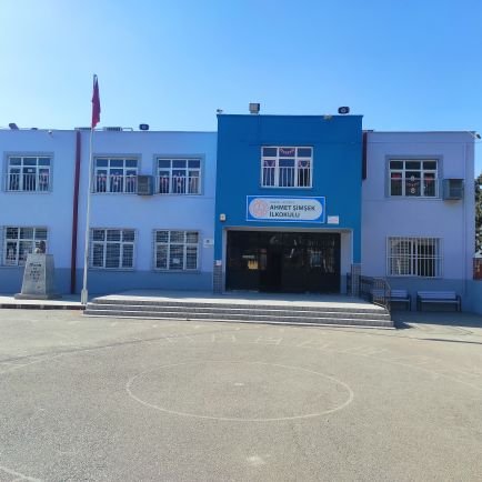 IlkokuluSimsek's profile picture. 