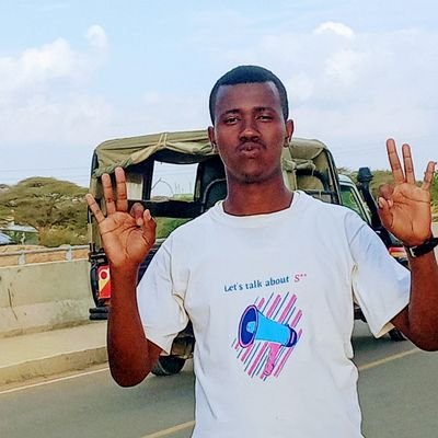 nuhguyo13's profile picture. 