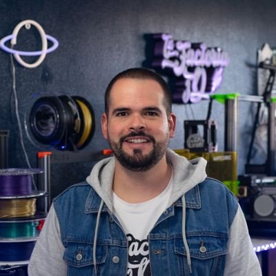 Intento crear contenido divulgativo y de calidad sobre impresión 3d, robótica y electrónica.
Cada Domingo a las 21h en Twitch📺
Todas mis redes ↘️↘️