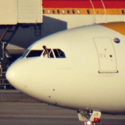 Lo importante es el viaje y la compañía, no el destino (sobre todo si vas en avión...) La vida está abierta. Madrid. Ya, bajo las nubes. (fotos @internauta2009)