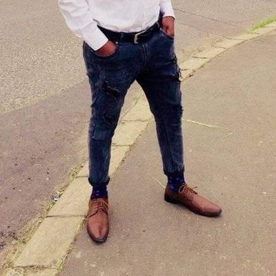 Sihlexaba1234's profile picture. I believe in God / I'm a musician / strong believe in financial freedom / getting into reading.