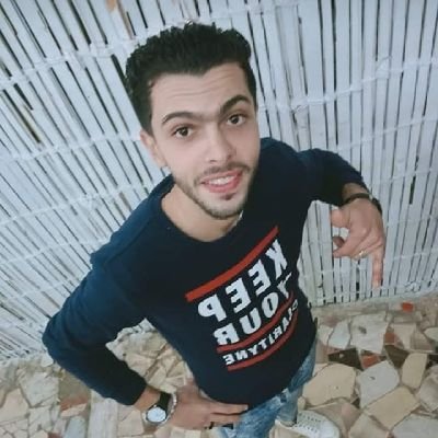 سنحيا بعد كربتنا ربيعا كأننا لم نذق بالأمس مرا 🌸💝