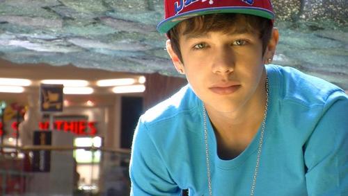 Mahomiess's profile picture. Verified MahomieThis is an account dedicated to Austin Mahone.Ran by Mariam&Iqra.FOLLOW!WE FOLLOW BACKAustin Mahone followed 9/3/11 6:12 pmAlex C followed8/27