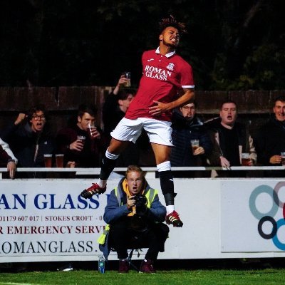 Sports Photographer shooting for @ManorFarmFC