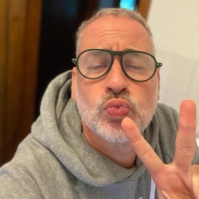 Moi c'est Germain cuisinier père d'un petit garçon Julien