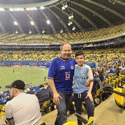 loperausuga's profile picture. Some who likes to inform about de tout un peu dans le monde en las lenguas de Shakespeare, Molière y Cervantes. Glory to mon père Oscar. Go DIM, mon héritage.