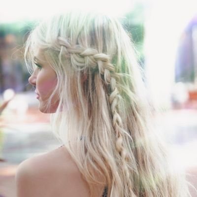 MishkaCahi's profile picture. 