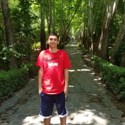 OmidAgha4's profile picture. ☯️