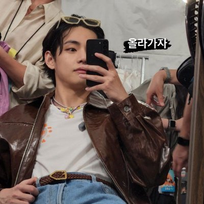 Whyinluv's profile picture. ↬Fan account                                                                 

      ೃ  ミ     𝕭𝖑𝖔𝖔𝖉 𝕾𝖜𝖊𝖆𝖙 𝖆𝖓𝖉 𝕿𝖊𝖆𝖗𝖘     ミ  ೃ  ENFP - 3w2