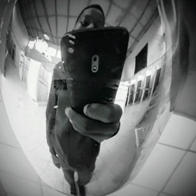 hleloshongwe's profile picture. lo mejor esta' por venir