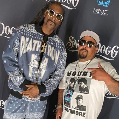 created a song to meet and out smoke snoop dogg.  https://t.co/t1UKFy1RAP