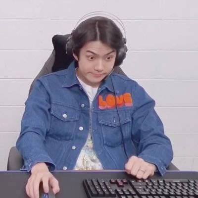 pymhoo's profile picture. i heart exo