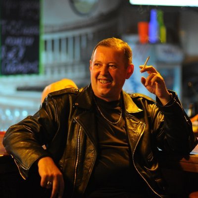 Я, Юра Брайтон, я в Киеве, я вернулся
На странице действуют два простых правила:
1. Нет хода - не вистуй.
2. Нет мозга - не комментируй.