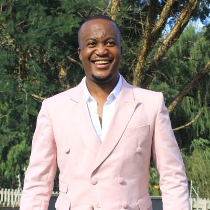 Beng-Electrical and Electronic Engineering Graduate | Chorister at QUAVA | South African YouTuber | Ntwana yase Ngodini