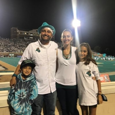 Coastal Carolina Alumni! Father and Teacher. Enjoy both running and Watching Sports!