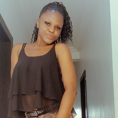 erhirhe_gifted's profile picture. Easy life 
No need to worry about life 🧬🧬 just pray, believe and keep pressing forward
Hardwork pays when it's consistent
God no go shame us 🤗🤗🤗