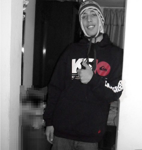 Marcus , 17. Quem cedo e bem aprende, tarde ou nunca esquece. Quem negligencia as manifestações de amizade, acaba por perder esse sentimento.