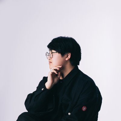 photographer/marketer based in calgary | speaking colors, feelings, and growth