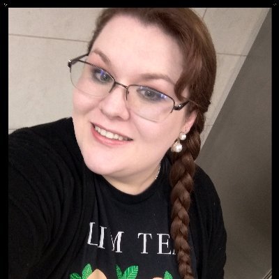 AprilVibesRU's profile picture. 