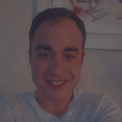 Gonxis94's profile picture. Sevillano, padre de varios gatitos y enamorado de un gato gotto desde el 06/04/15❤️
30🎂
Né à souffrir 🙃