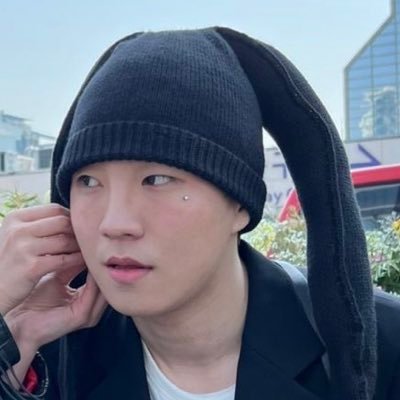 auxibyoo_cksnr's profile picture. 유찬욱🖤