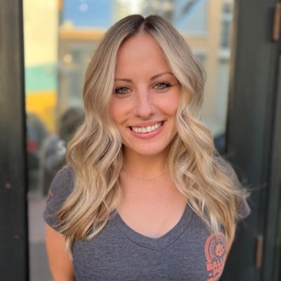 nicoledludden's profile picture.