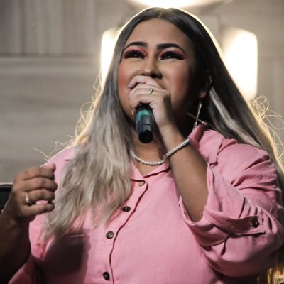 elainegaleraa's profile picture. Instagram: @elainegalera