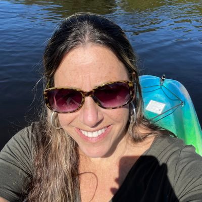 adieathome's profile picture. Cat lover, do-it-yourself er, exercise lover