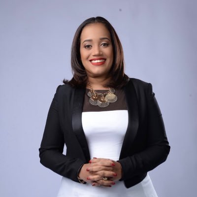 MarietEspinal's profile picture. Asesorías y servicios de Imagen Corporativa, Montaje de Eventos, Ceremonial, Etiqueta y Protocolo, Social Media, Relaciones Públicas e Internacionales.