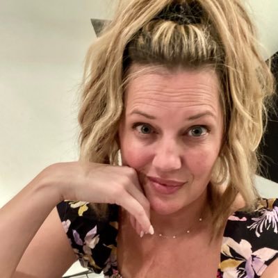 lindsey_i_never's profile picture. I never thought…