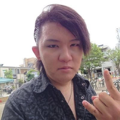 埼玉の川越及び、都内池袋でメタルのプロドラマーとして活動してます。Shinpeiです。バンドでサポートでもなんでもやります! 一緒に音楽を楽しみましょう‼︎