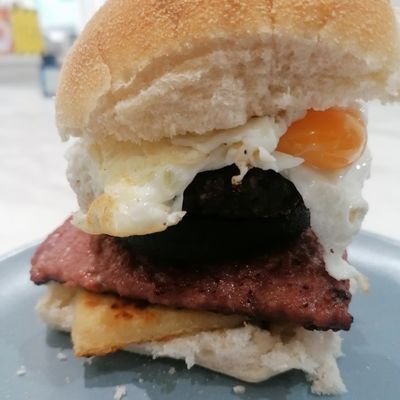 Dundeefc122's profile picture. 