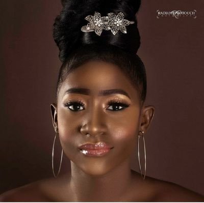 Nessa_gold_'s profile picture. Model