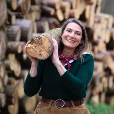 Joanna Foat - Speaker & Author🌲🪓 The Lumberjills Profile