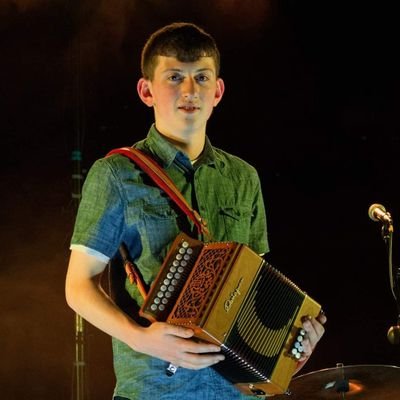 Irish Traditional Musician 🪗🎹, Composer 🎶, PhD Researcher 📝 |
Ballinamuck, Co. Longford IRE 🇮🇪🇮🇪 |
Member of The Midlanders Band 🎙️