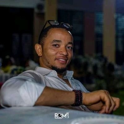 Smith770390844's profile picture. L'homme patient et courageux fait à lui-même son bonheur .💫