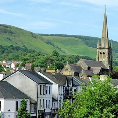 Rental properties around South Wales 🏠 sponsors of @AberdareTown #BricksNMortar