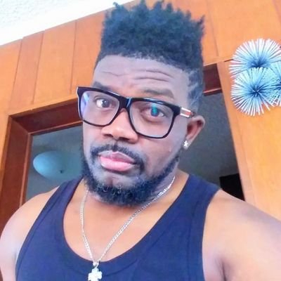 juneettenth80's profile picture. chill dude here!friendly and down to earth, Educated and a working class, loves to make good friends.........Single and lives in Long beach California🇳🇬🇺🇲